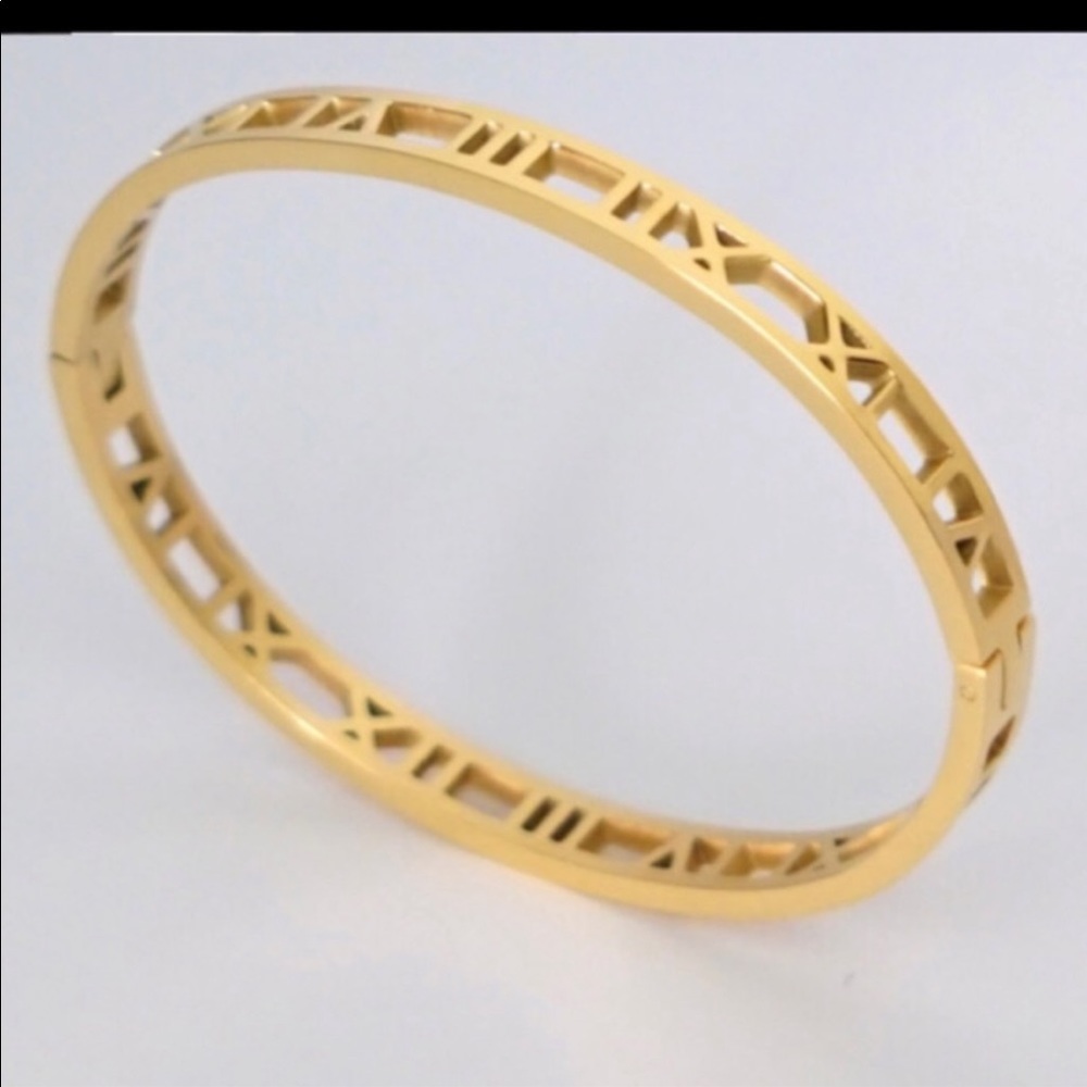 Roman numeral bracelet